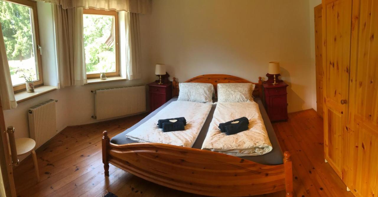Georgihof Im Park Appartement Unterburg am Klopeiner See Buitenkant foto